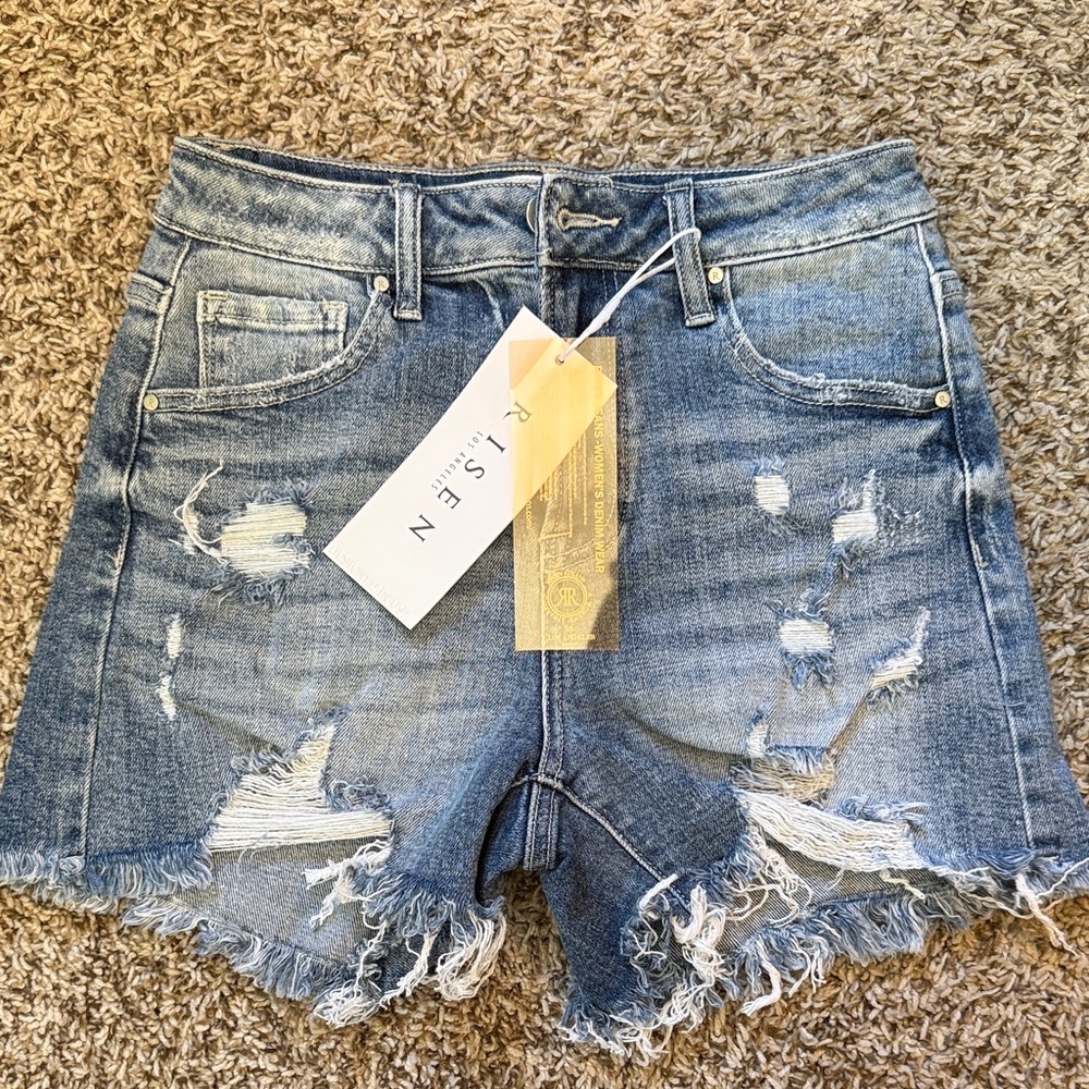 NWT Risen brand Jean shorts size small